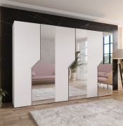 Armoire à portes battantes / 3 portes à miroir / Couleur : Blanc / 3 compartiments / 3 tringles à vêtements / Fonction Soft-Close / Poignées : Cachemire / Dimensions : 300 x 52 x 202 cm / Penderie / Chants ABS