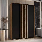 Armoire Tharo portes coulissantes | Chêne et noir | Grand espace de rangement | 235,2 x 180 x 45 cm