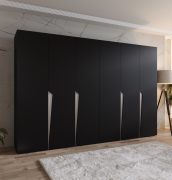 Armoire à portes battantes / Penderie / Couleur : Noir / 4 compartiments / 3 mètres de large / Poignées : cachemire / 4 tringles à vêtements / Fonction Soft-Close / Dimensions : 300 x 52 x 202 cm