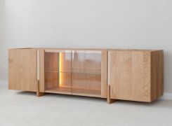 Meuble TV / Couleur : Chêne blanchi / 4 portes / Bois massif / Chêne huilé / Pierre de travertin / 180 x 46 x 56 cm / 6 compartiments / Éclairage LED inclus