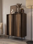 Commode / Couleur : Chêne Dunin / Éclairage LED inclus / 6 compartiments / 94 x 40 x 126 cm / Fonction Push-to-open / 2 portes battantes / Pieds métalliques fins / Fonction Soft-Close