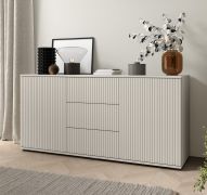 Commode / 2 portes battantes / Fonction push-to-open / Cachemire / 3 tiroirs / 4 compartiments / Dimensions : 150 x 40 x 72 cm / Face à lamelles / Finition de haute qualité