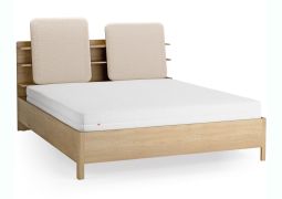 Lit double / Couleur : Chêne / Beige / Appuie-tête rembourré / Quatre étagères ouvertes / Bac derrière le dossier / 180 x 200 cm / Sommier à lattes inclus