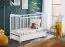 Lit à barreaux / lit bébé au design sobre, avec un matelas en mousse Avaldsnes 08, couleur : blanc - dimensions : 93 x 124 x 65 cm (h x l x p), avec un tiroir