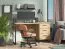 Bureau de style industriel Crina 17, Couleur : Chêne Artisan, trois tiroirs, chants ABS, Poignées & Pieds : Noir, Dimensions : 75 x 137,5 x 56 cm