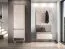Armoire / Deux portes / Dimensions : 54 x 34 x 198 cm / Système de fermeture Soft-Close / Chêne Cremona / Cachemire / Tringle coulissante / 3 compartiments / Chants en ABS