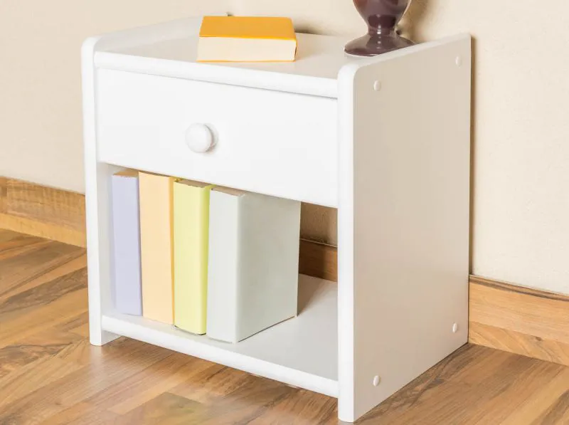 Table de nuit en pin massif laqué blanc Junco 126 - Dimensions : 40 x 40 x 27 cm