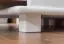 Armoire en bois de pin massif, laqué blanc 013 - Dimensions 139 x 90 x 42 cm (H x L x P)