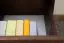Table de nuit en pin massif, couleur noyer 009 - Dimensions 55 x 42 x 47 cm (H x L x P)