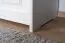 Table de chevet en pin massif laqué blanc Junco 131 - Dimensions 65 x 40 x 35 cm (H x L x P)