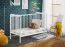 Lit bébé / lit à barreaux en pin véritable, Avaldsnes 05, couleur : blanc - Dimensions : 93 x 124 x 65 cm (H x L x P)