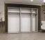 Armoire à portes battantes avec fonction soft-close Korab 41, Couleur : Noir, largeur 2,5 mètres, trois compartiments, trois tringles à vêtements, Poignées : Or, Penderie