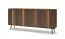 Commode / Couleur : Chêne Dunin / Éclairage LED inclus / 183 x 40 x 83 cm / 4 portes / Fonction soft-close / 8 compartiments / Pieds métalliques fins / Buffet